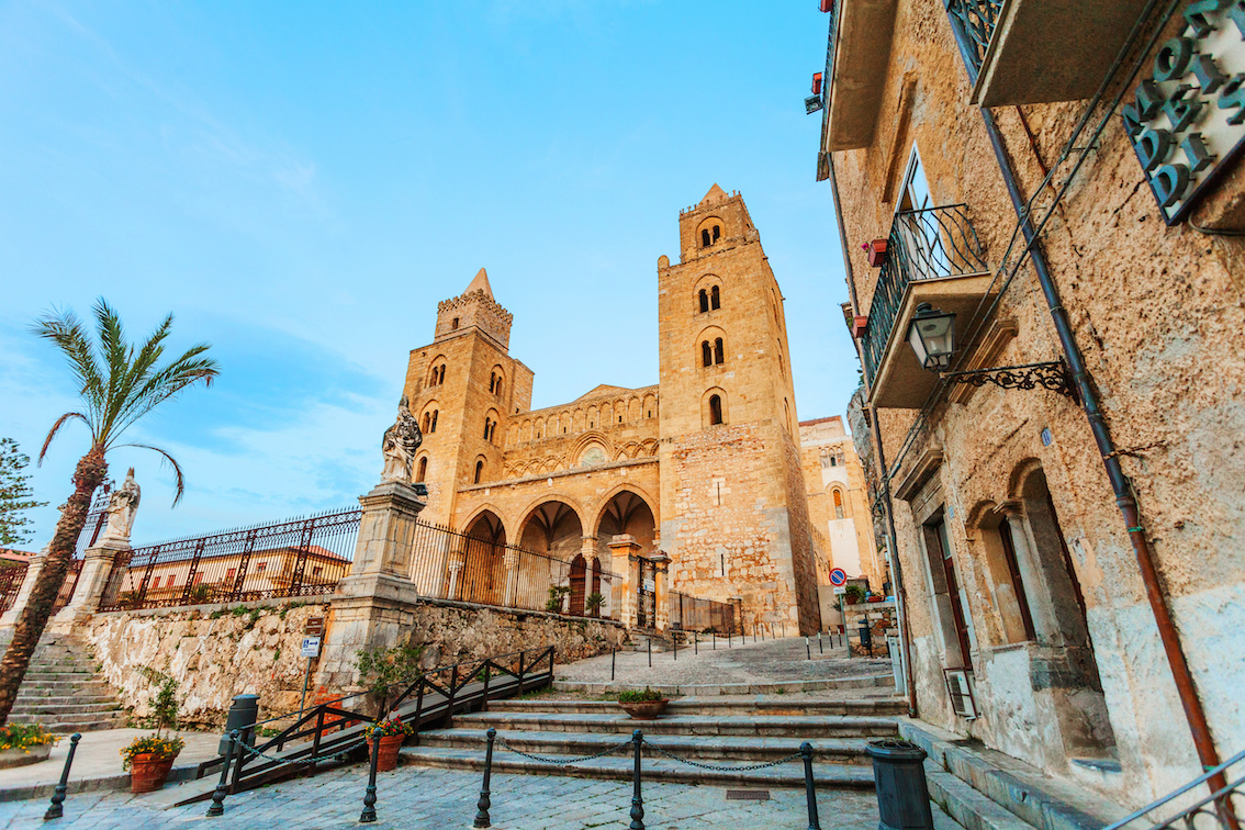<img alt="" src="/user/pages/03.tours/02.itinerari/Duomo-di-Cefalù-Centro-storico.jpeg?alt" />