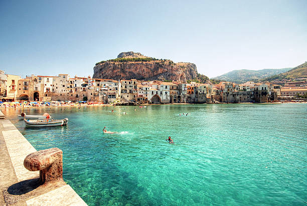 <img alt="" src="/user/pages/03.tours/cefalu-madonie/cef1.jpg?alt" />